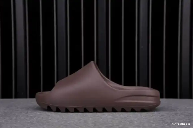 Yeezy Adidas Slide G55495 Soot 0630